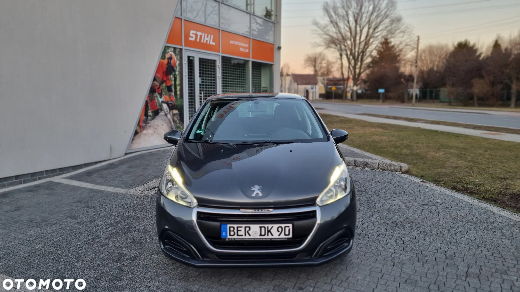 Peugeot 208 - 2