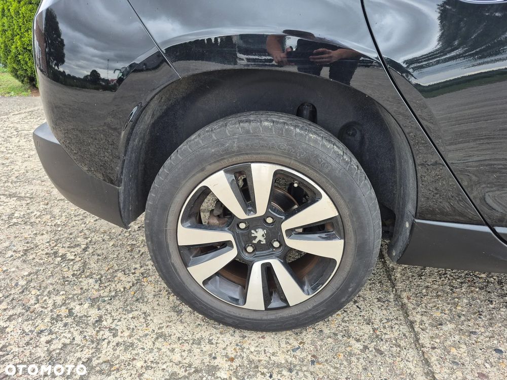 Peugeot 2008 - 8