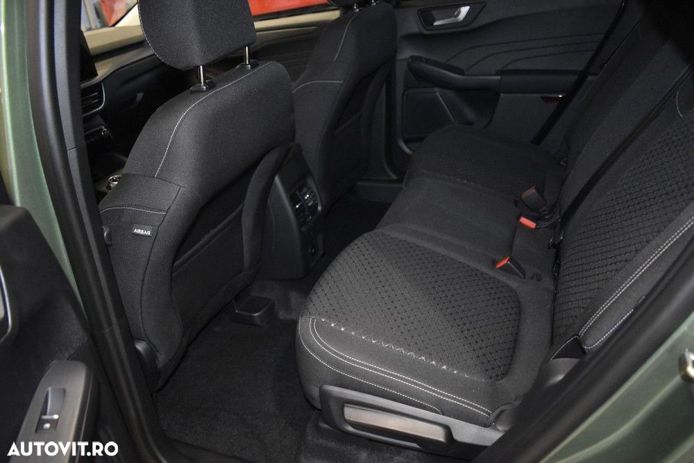 Ford Kuga - 13