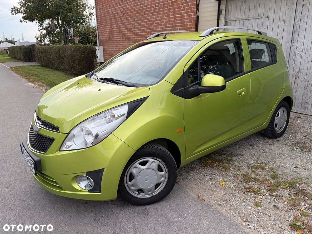 Chevrolet Spark - 36