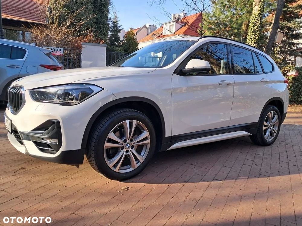 BMW X1 sDrive18i GPF Sport Line - 2