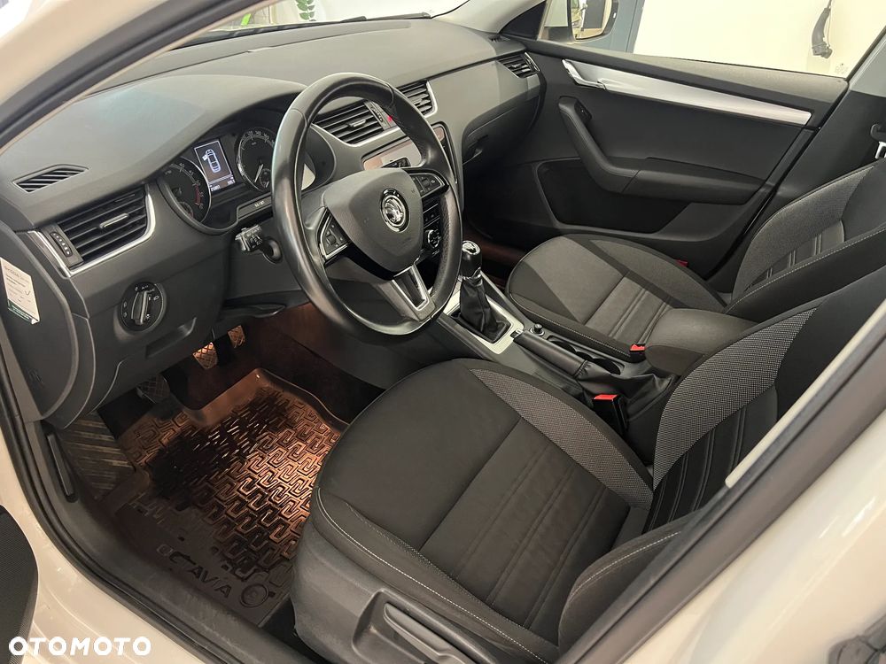 Skoda Octavia 1.6 TDI SCR Ambition - 8