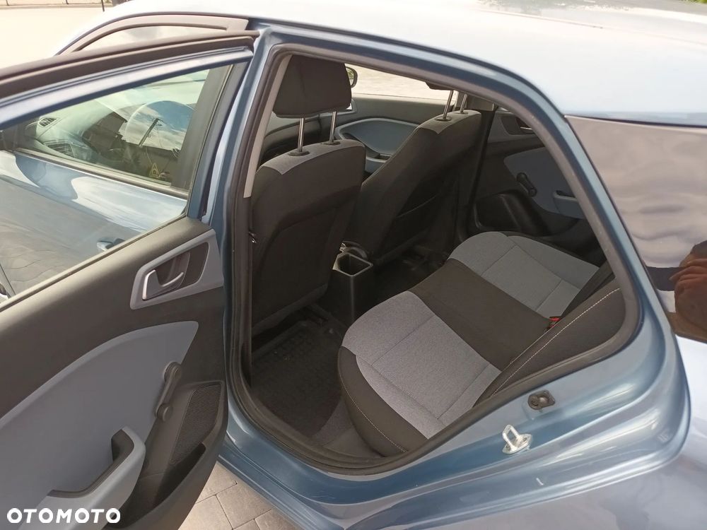 Hyundai i20 1.2 Elegant - 13