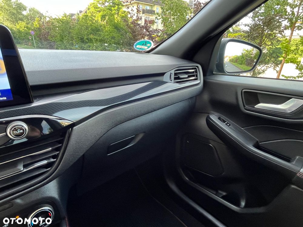 Ford Kuga 2.0 EcoBlue 4x4 ST-LINE X - 25