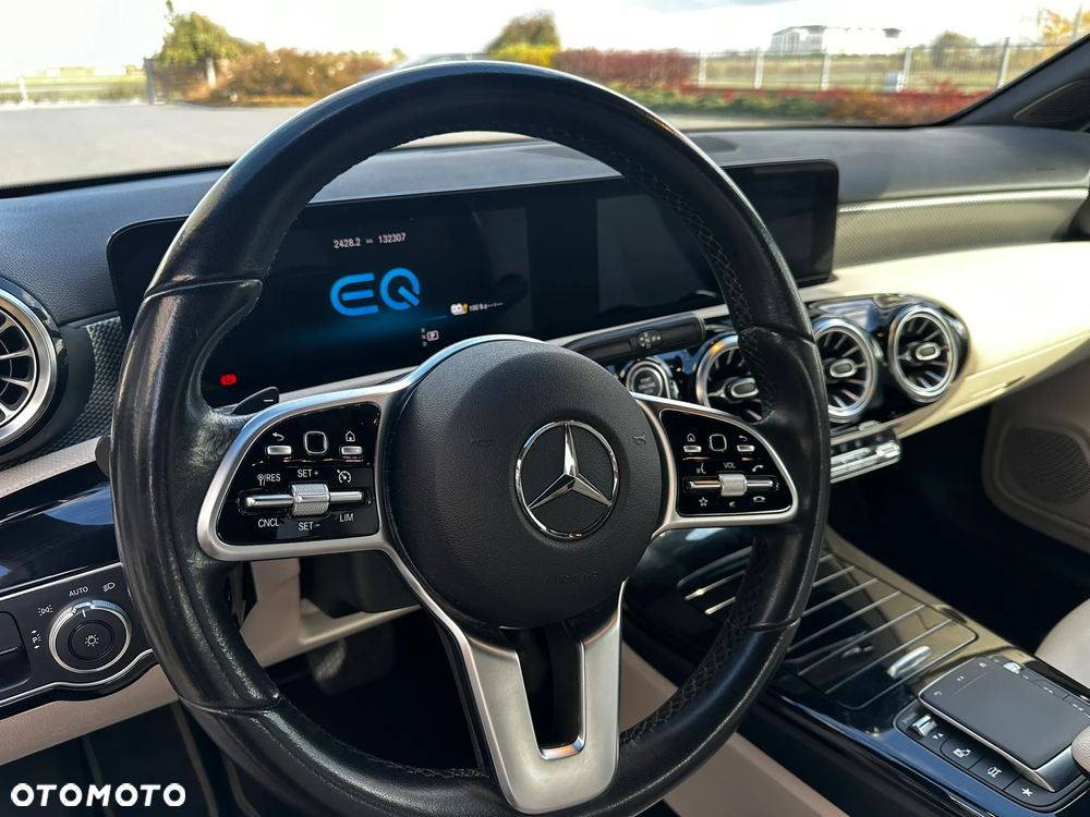 Mercedes-Benz Klasa A 250 Style 7G-DCT - 24