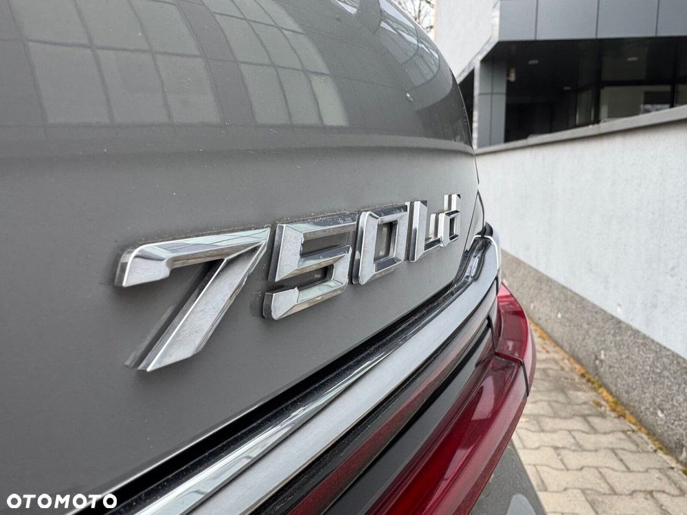 BMW Seria 7 - 17