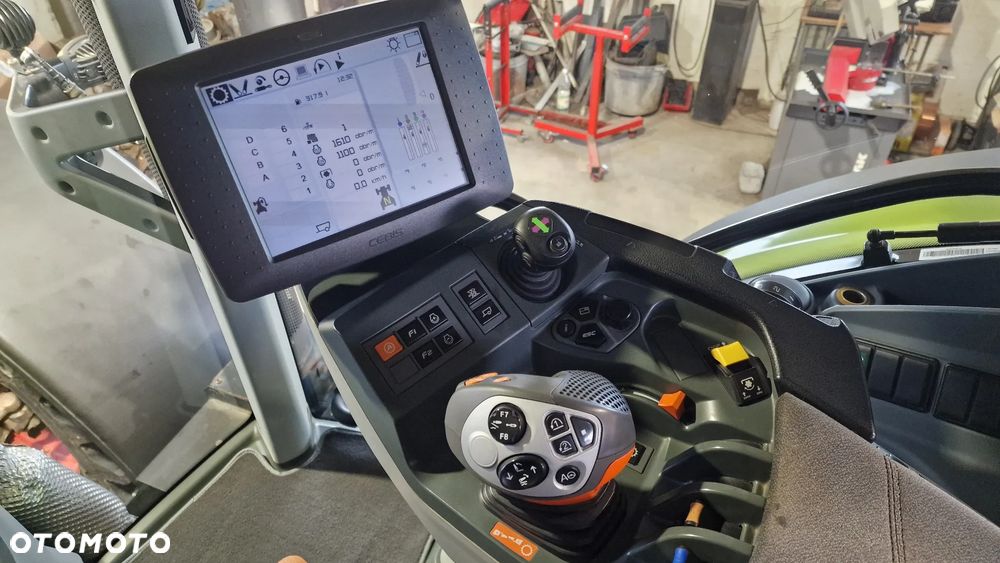 Claas Arion 650 Cebis - 12