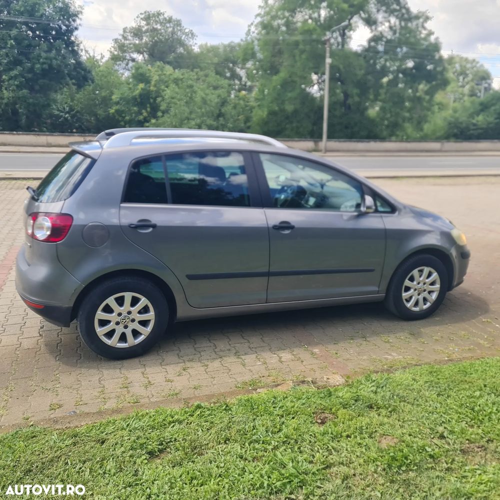Volkswagen Golf Plus - 17
