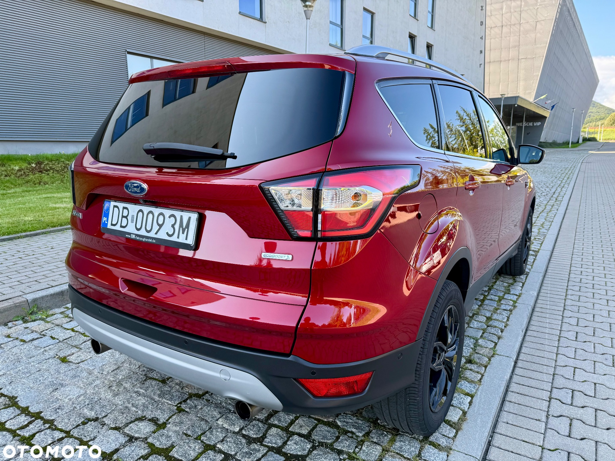 Ford Kuga 1.5 EcoBoost 2x4 Titanium - 5