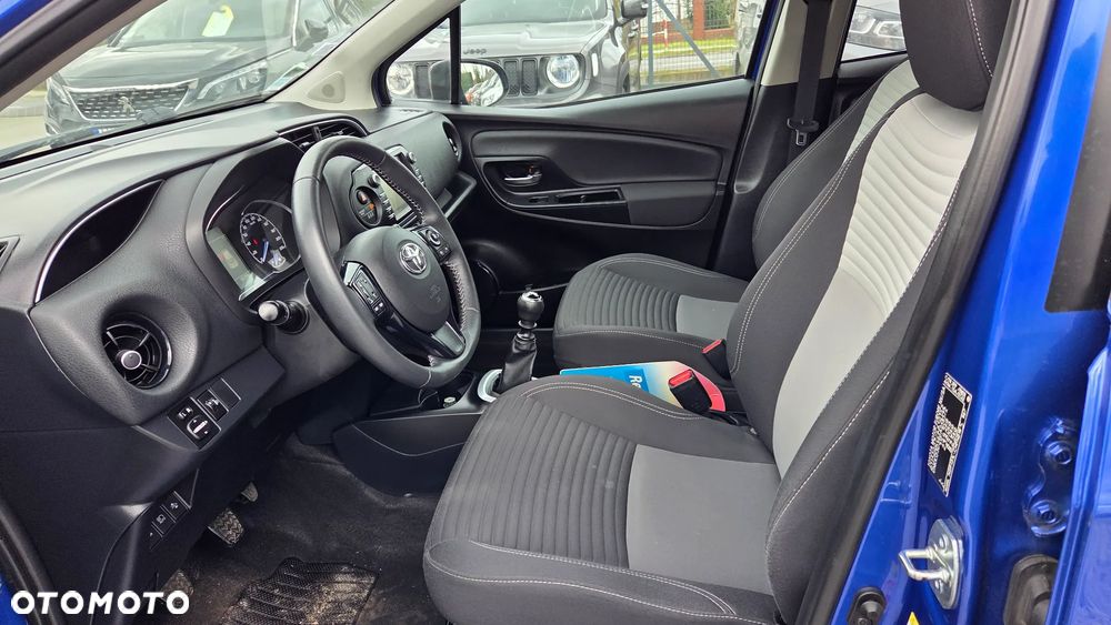 Toyota Yaris 1.5 Premium - 8
