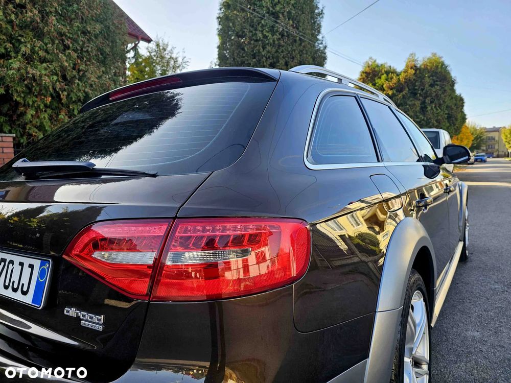Audi A4 Allroad 2.0 TDI DPF S tronic - 9