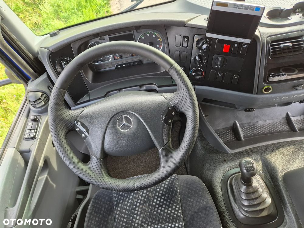 Mercedes-Benz Atego 1224 z Niemiec 9m kontener izoterma podział manual 1222 okazja - 29