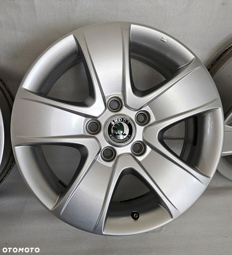 FELGI SKODA OCTAVIA II 1Z0 SUPERB II YETI 6,5x16 16 ET50 5X112 - 7