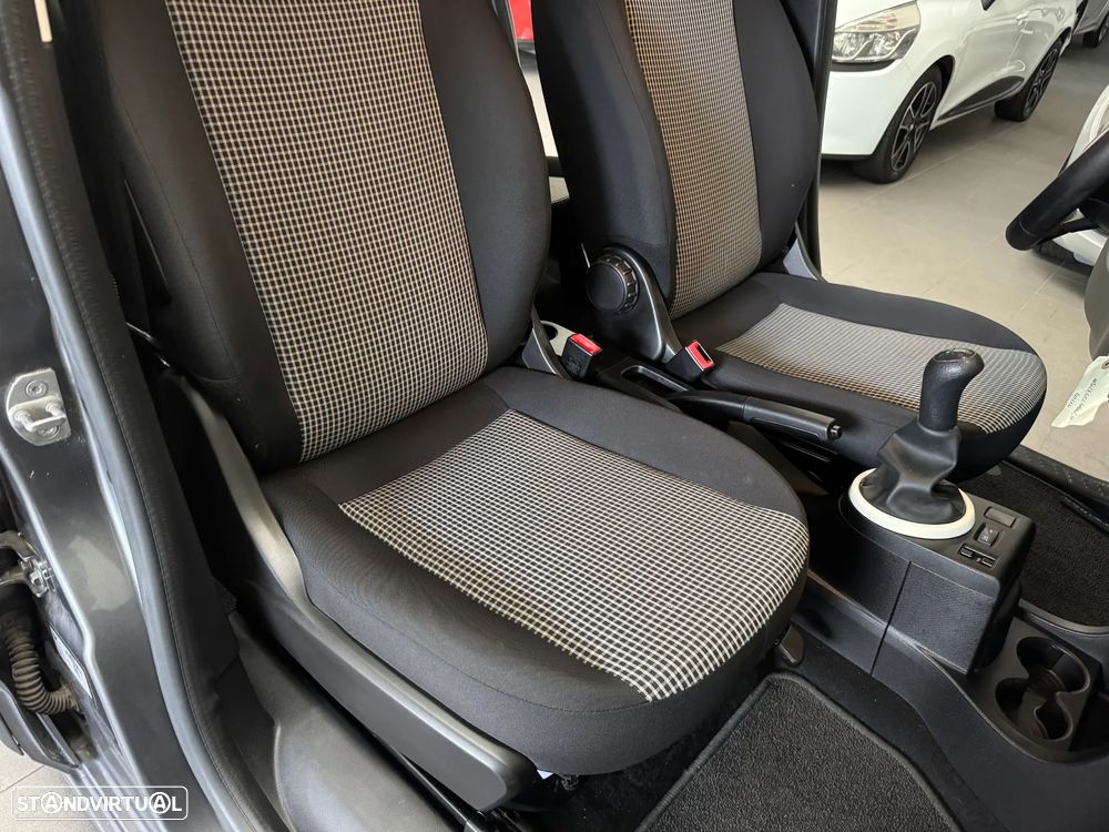 Renault Twingo SCe 70 Expression - 19