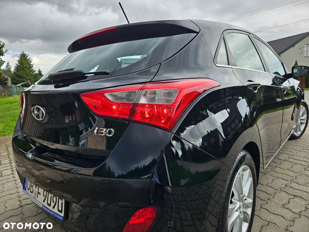 Hyundai i30 i30cw 1.4 Edition Plus - 11