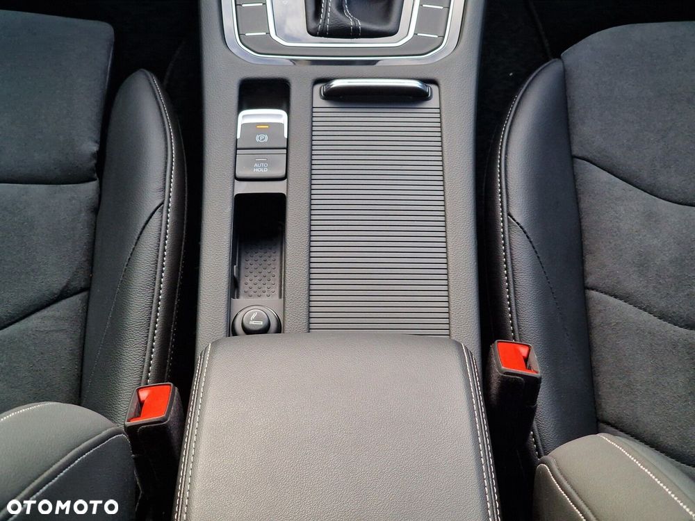 Volkswagen Arteon 2.0 TSI R-Line DSG - 23