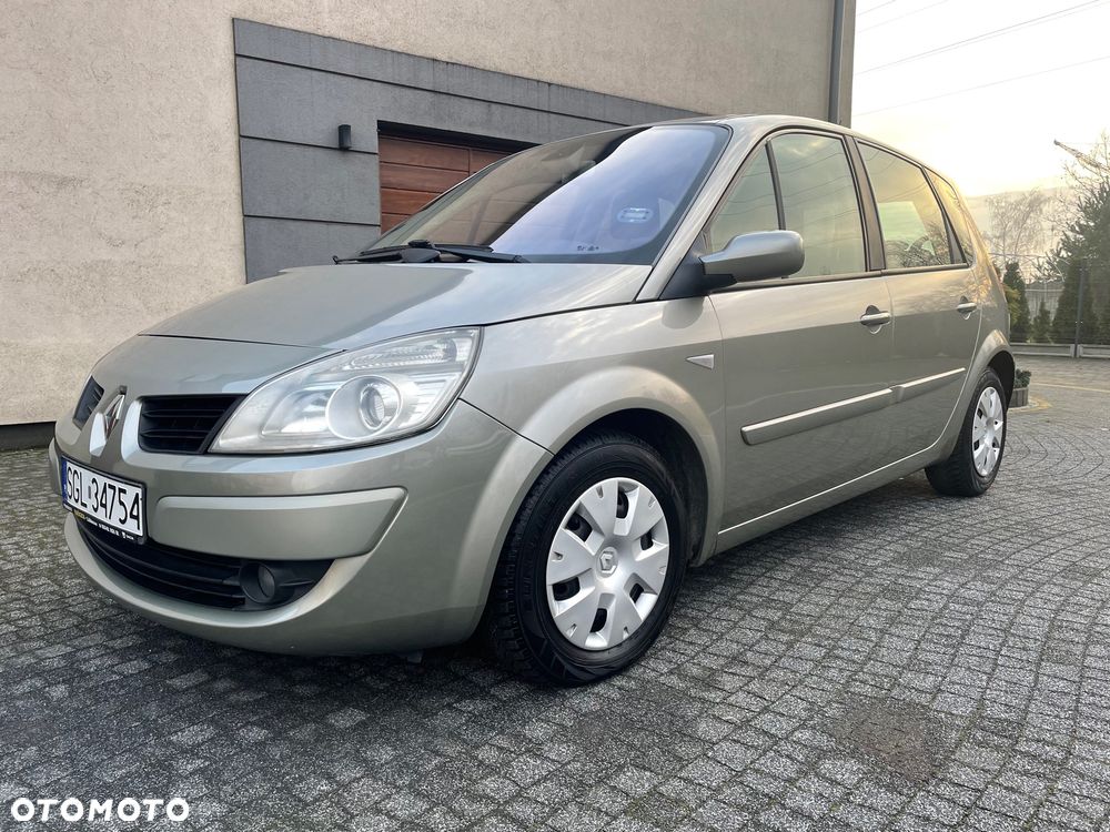 Renault Scenic 1.6 16V Family - 11