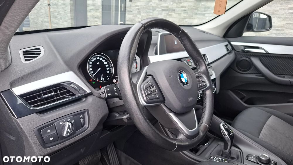 BMW X1 sDrive18i Advantage - 21