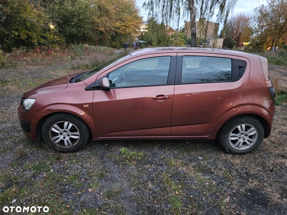 Chevrolet Aveo - 33