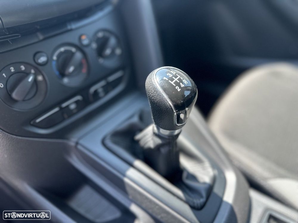 Ford Focus SW 1.0 EcoBoost S&S TREND - 18