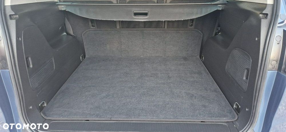 Opel Zafira - 10