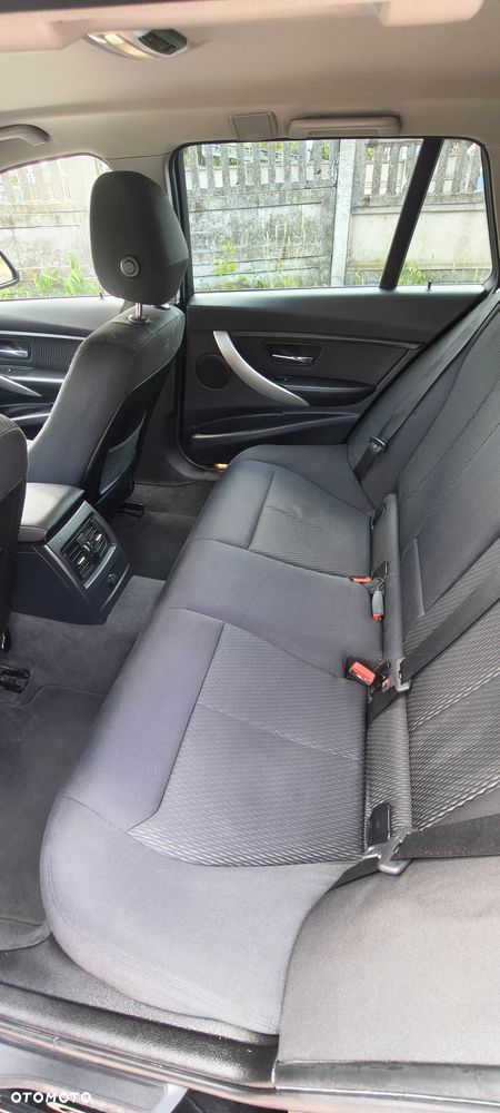 BMW Seria 3 318d DPF Edition Exclusive - 10