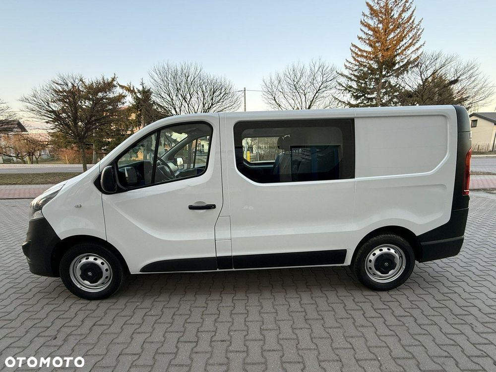 Opel Vivaro - 10
