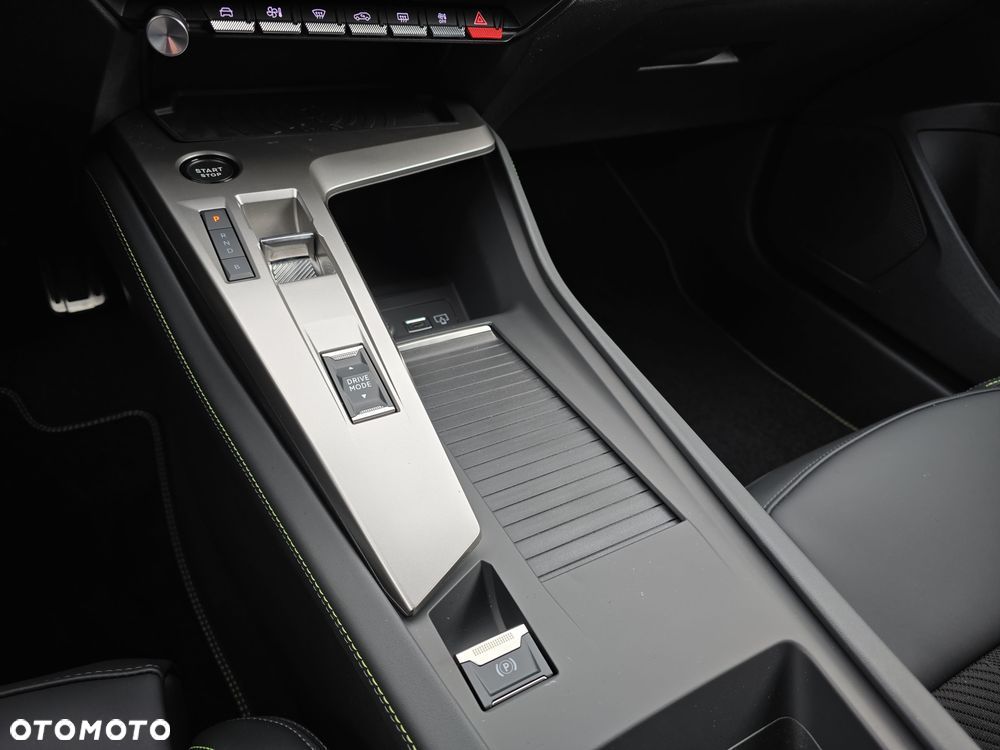Peugeot 408 1.2 PureTech mHEV GT Exclusive S&S e-DCS6 - 20