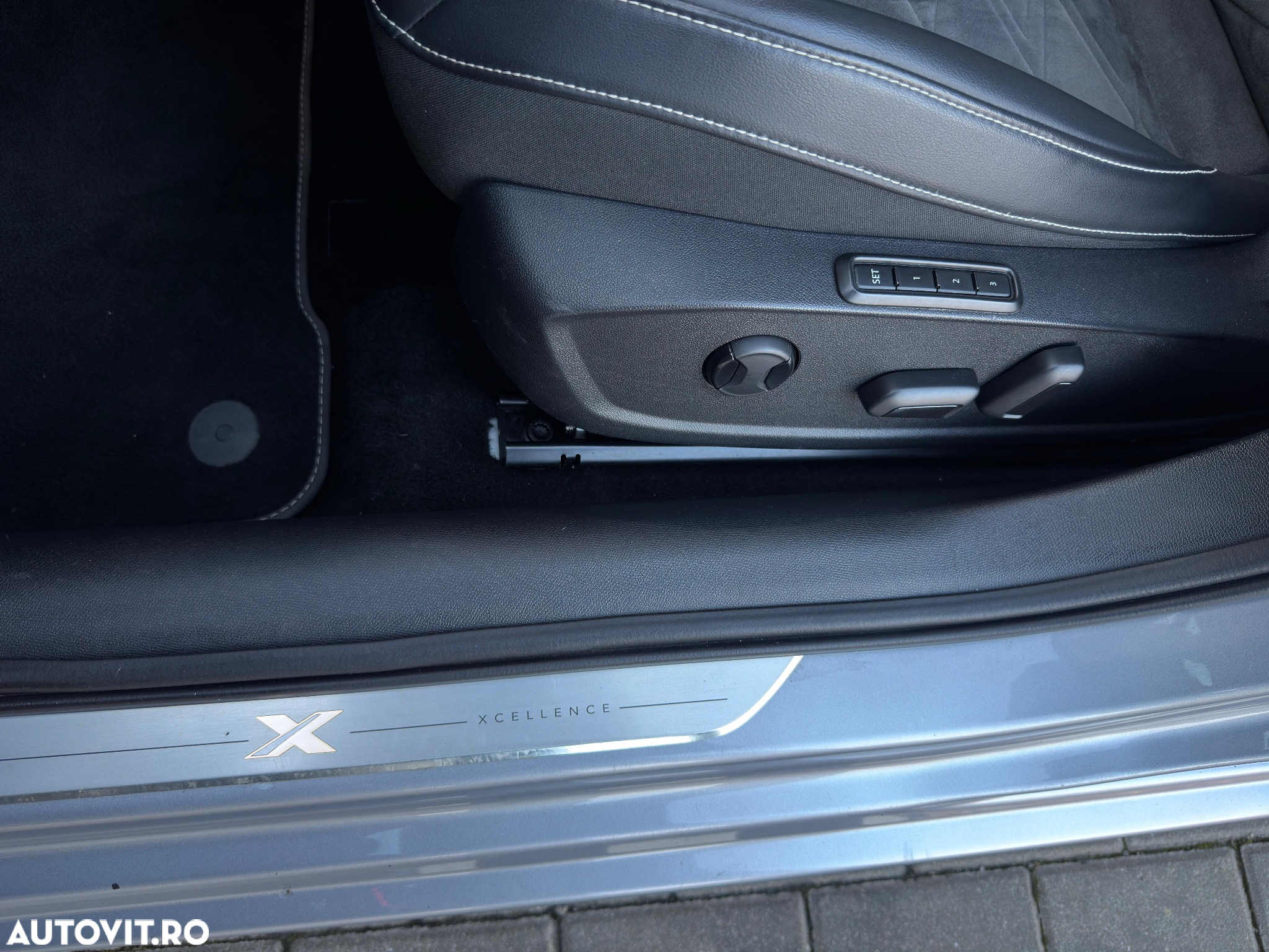 Seat Leon Sportstourer 1.4 e-Hybrid DSG Xcellence Plus - 12
