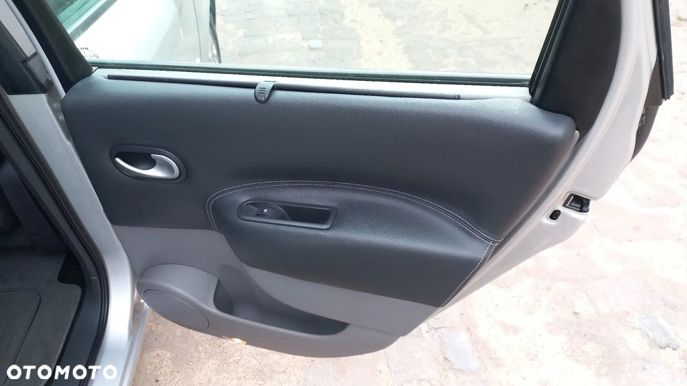 Renault Scenic 1.6 16V Authentique Euro5 - 24