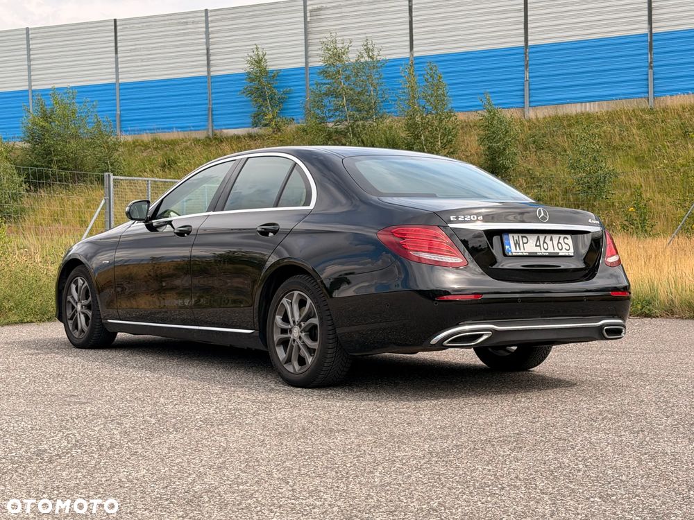 Mercedes-Benz Klasa E 220 d 4-Matic 9G-TRONIC - 3
