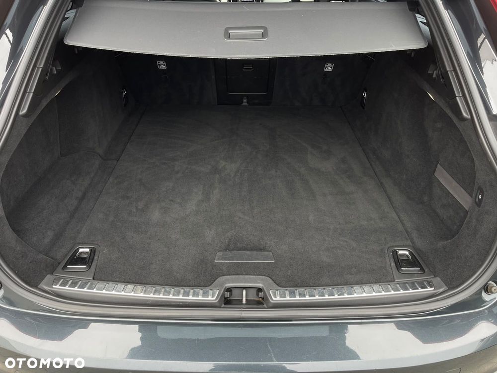 Volvo V90 D5 AWD Geartronic Inscription - 16