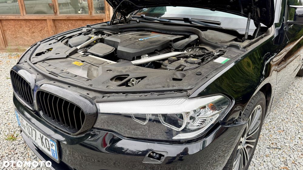 BMW Seria 5 530e iPerformance Luxury Line - 35