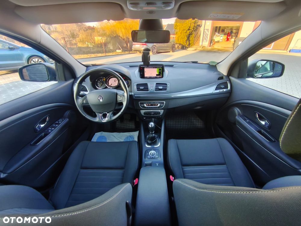 Renault Megane ENERGY TCe 130 Start & Stop LIMITED - 17