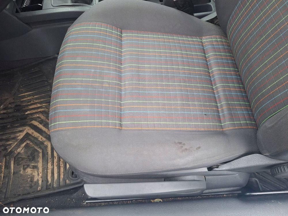 FOTEL LEWY PRZÓD VOLKSWAGEN POLO IV LIFT HATCHBACK 3D - 17