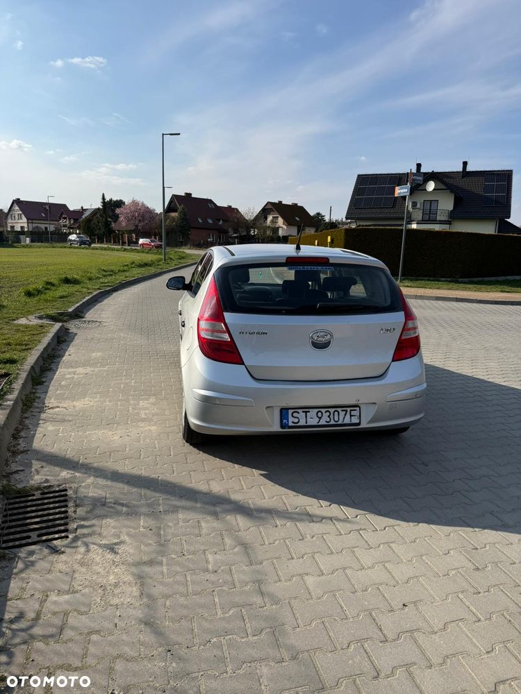 Hyundai i30 i30cw 1.4 blue Comfort - 9