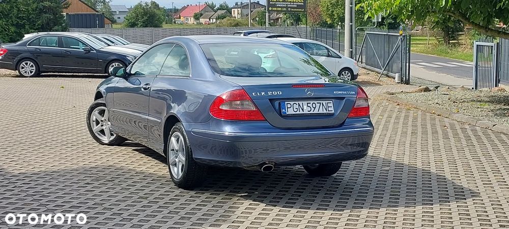 Mercedes-Benz CLK - 28