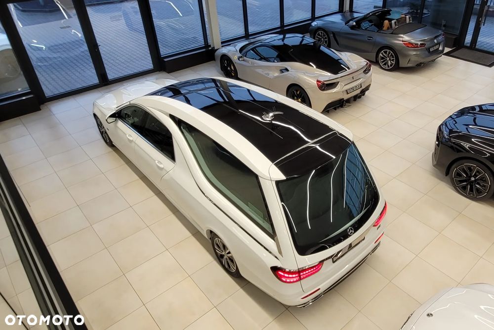 Mercedes-Benz Klasa E 200 - 18