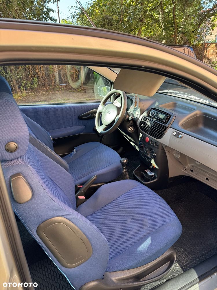 Fiat Punto 1.2 8V - 6