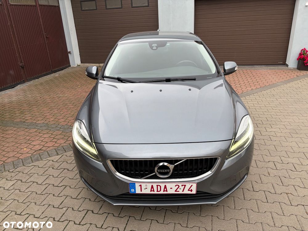 Volvo V40 - 8