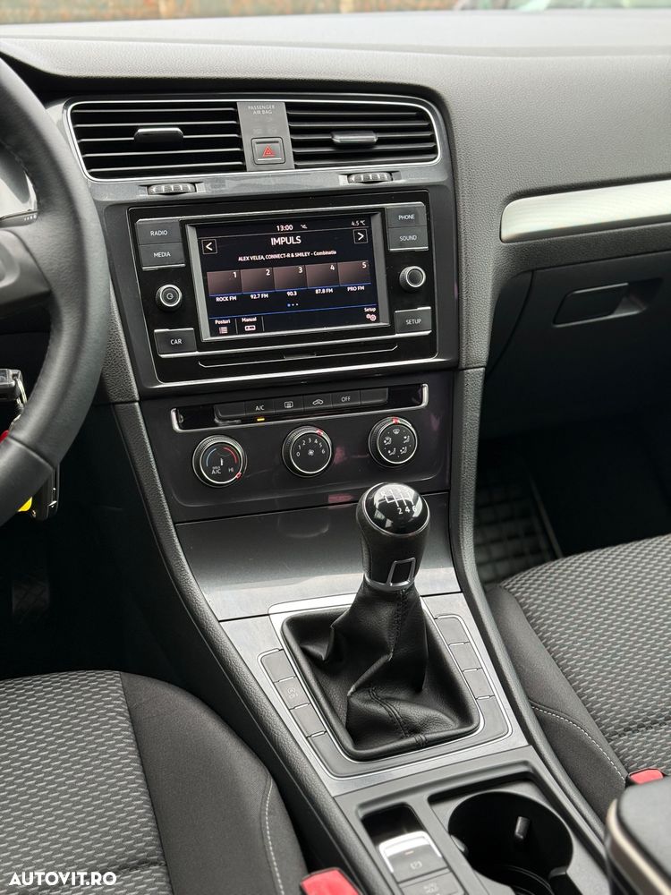 Volkswagen Golf 1.0 TSI (BlueMotion Technology) Comfortline - 28