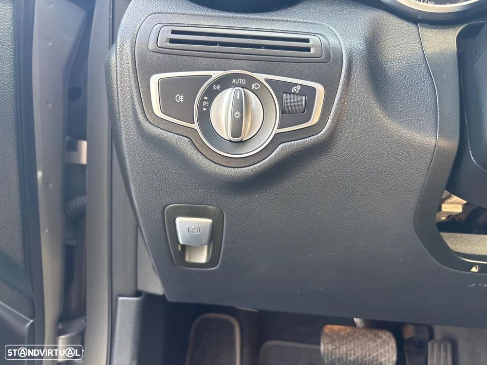 Mercedes-Benz GLC 300 e 4Matic - 27