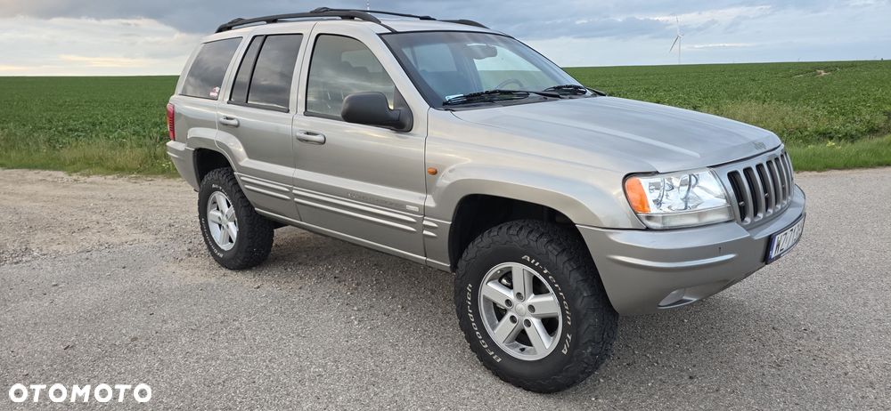 Jeep Grand Cherokee - 16