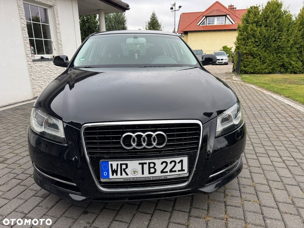 Audi A3 Sportback 2.0 TDI DPF Attraction - 2