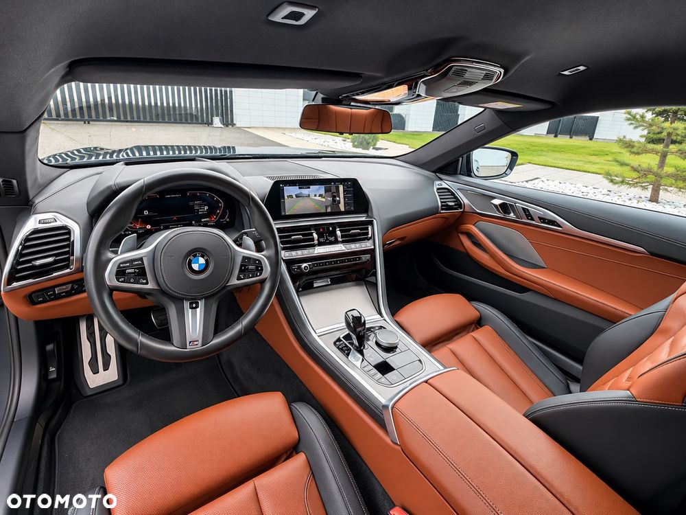 BMW Seria 8 M850i xDrive - 15