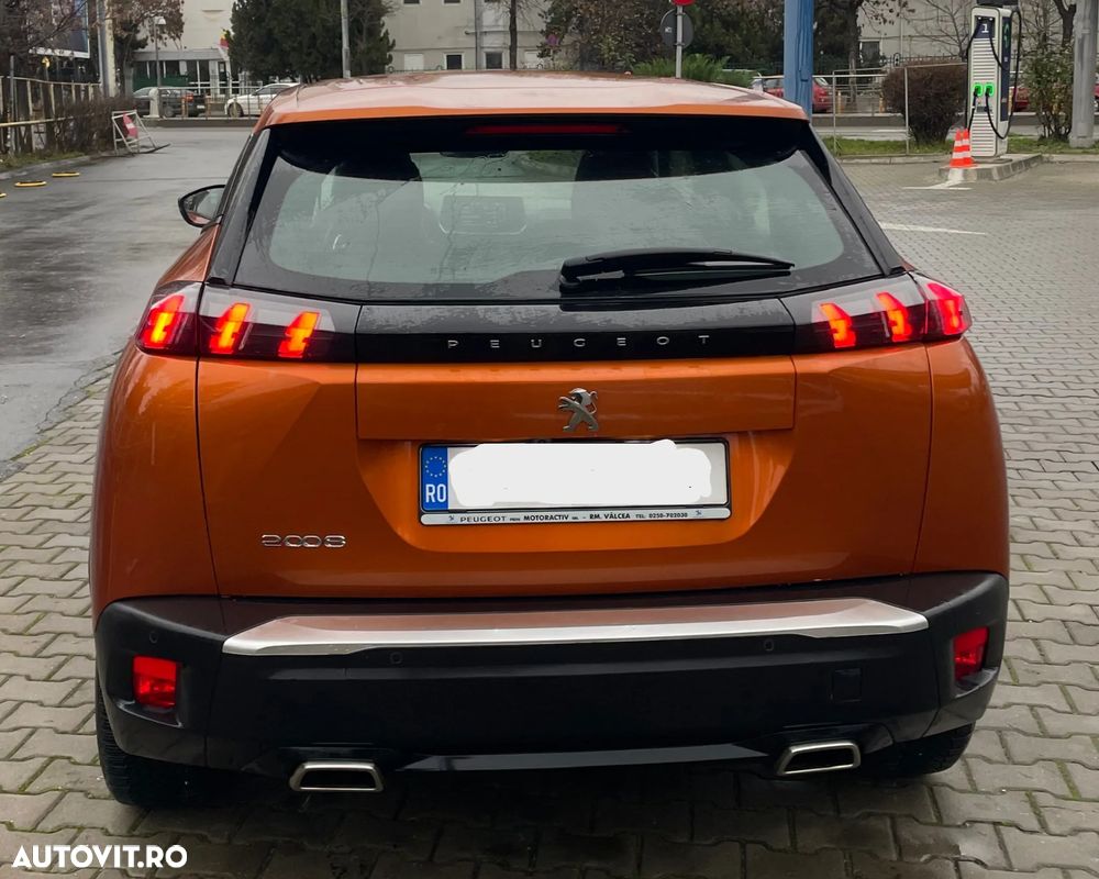 Peugeot 2008 1.2 L PureTech STT EAT8 Allure - 2
