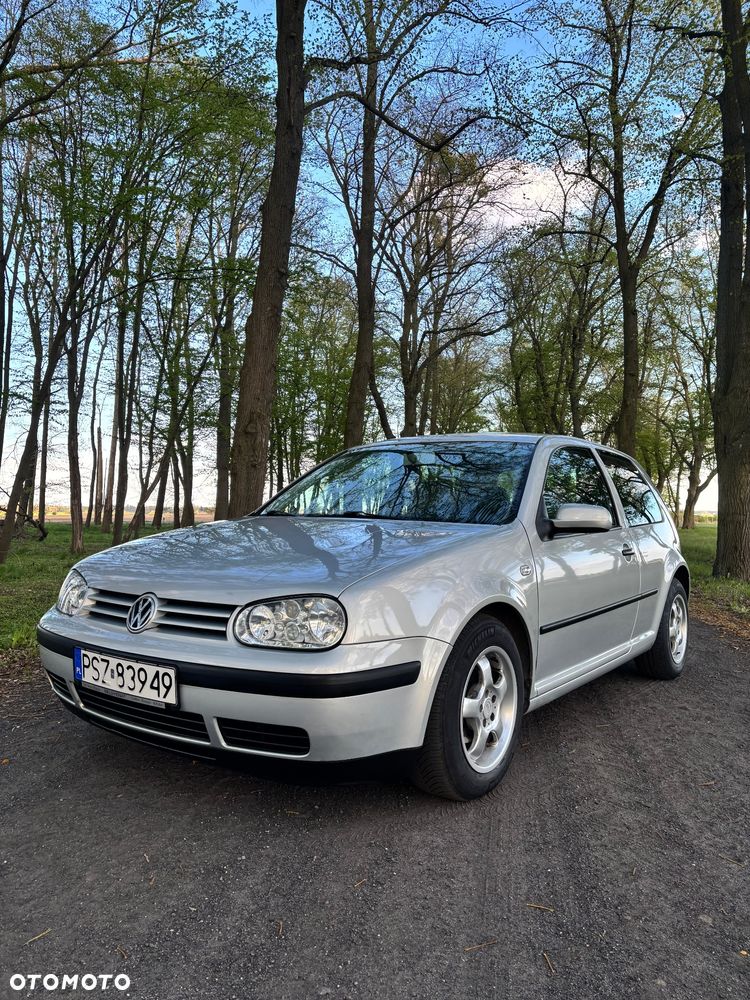 Volkswagen Golf - 12