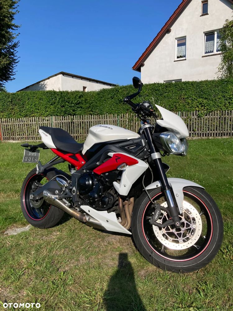Triumph Street Triple - 1