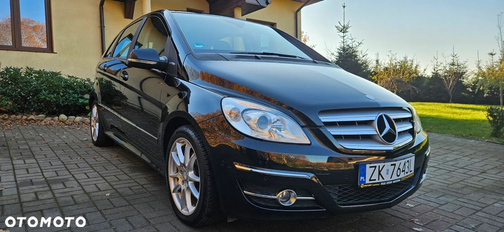 Mercedes-Benz Klasa B 180 BlueEffICIENCY - 13