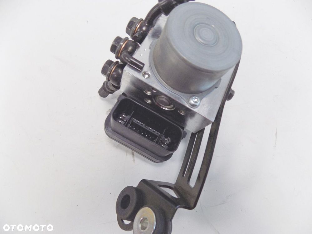 YAMAHA YZF 125 POMPA HAMULCOWA ABS - 2